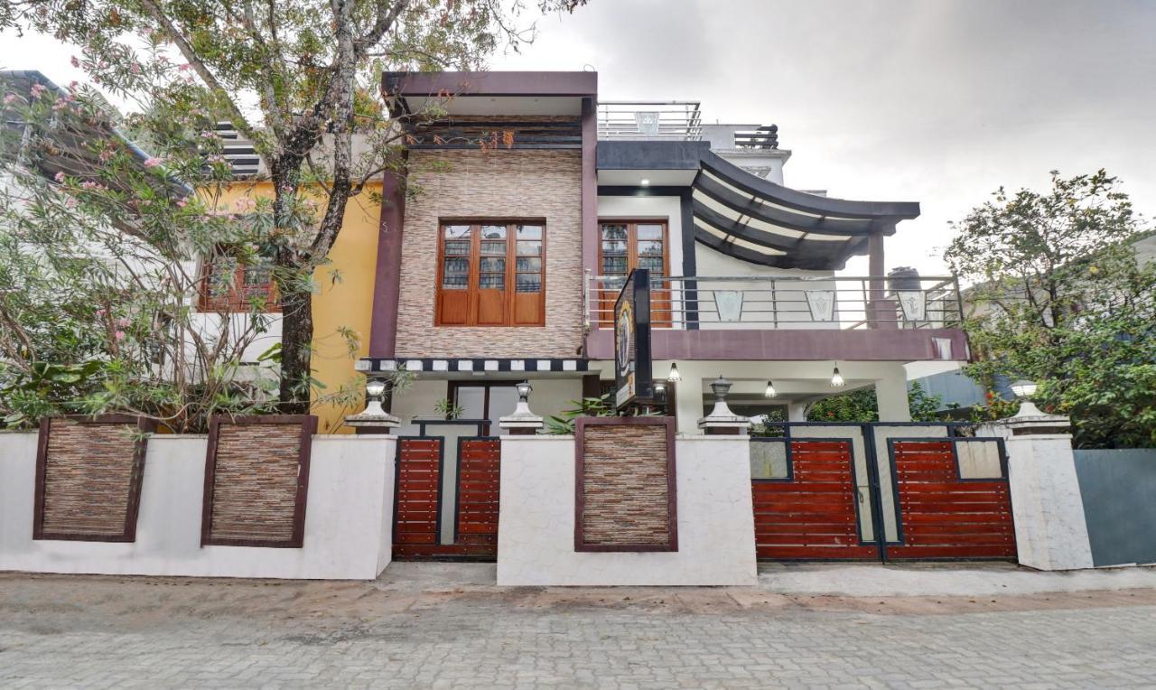 Treebo Backpackers Inn Kochi Exterior photo