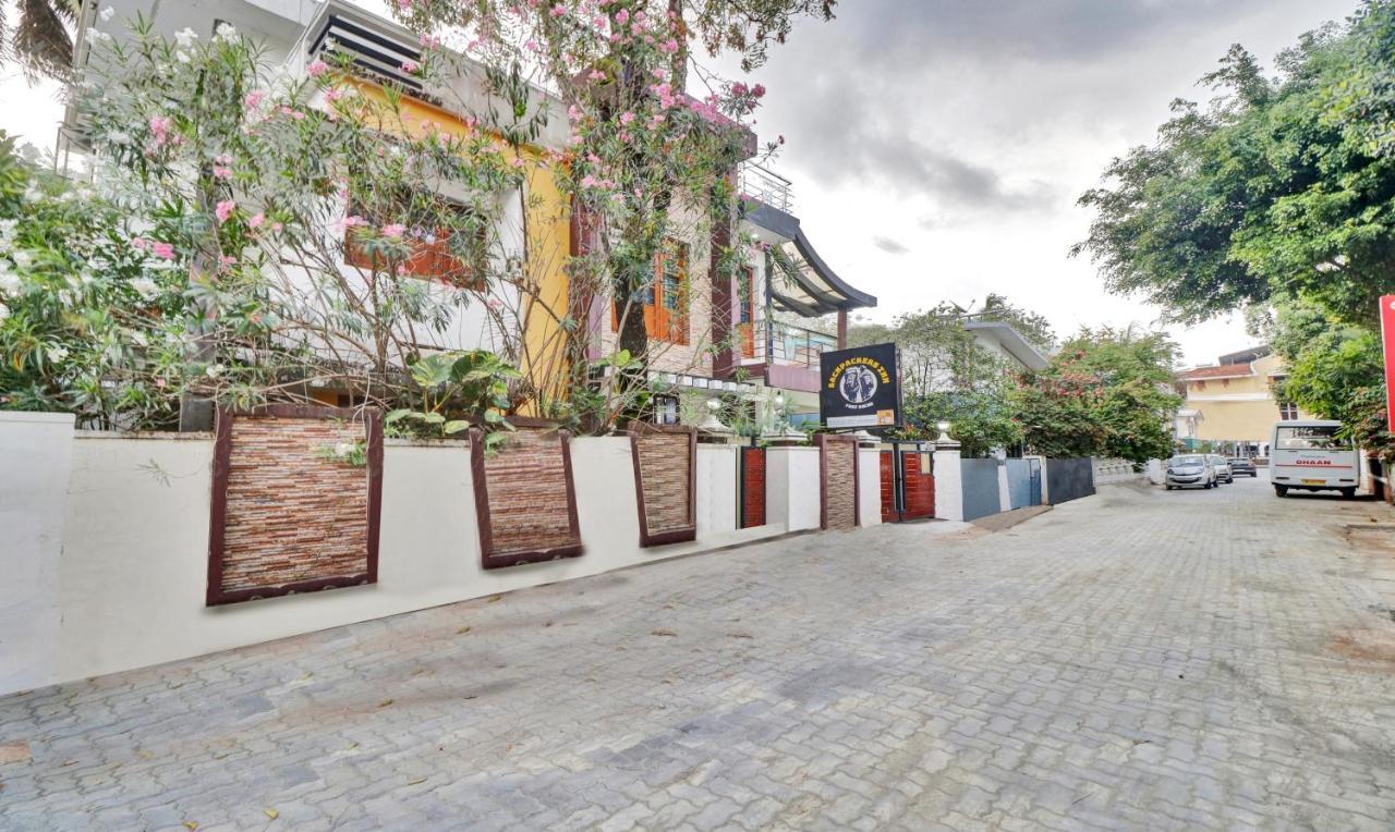 Treebo Backpackers Inn Kochi Exterior photo
