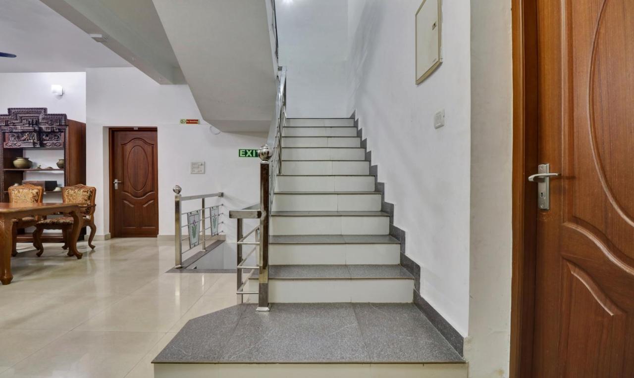 Treebo Backpackers Inn Kochi Exterior photo